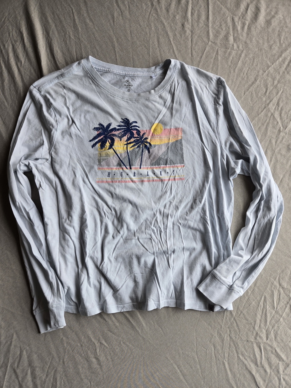 Hurley Light Gray Palm Tree Sunset Long Sleeve Graphic Tee Size Medium